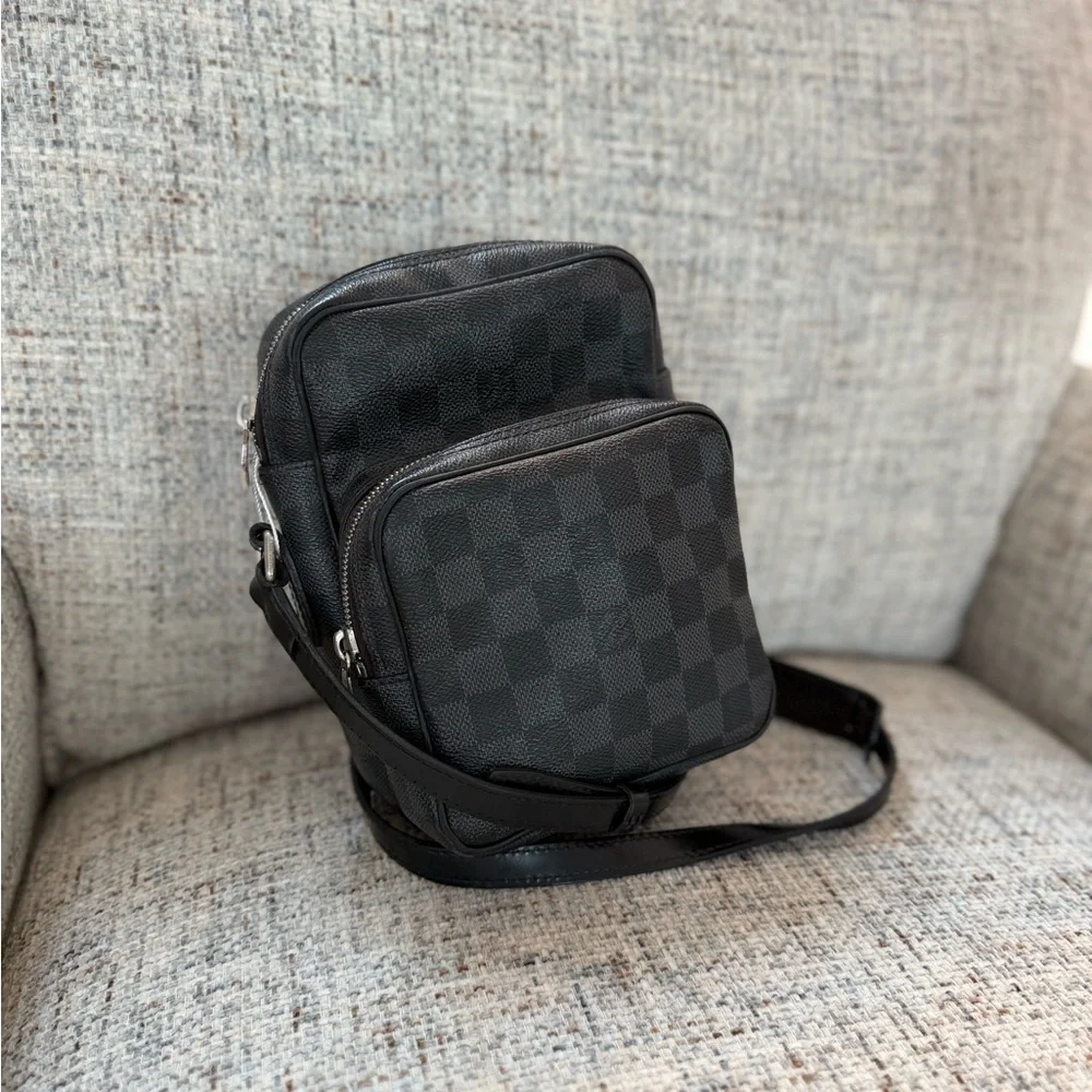 Black Checkered Crossbody Bag - Picture 9 of 16
